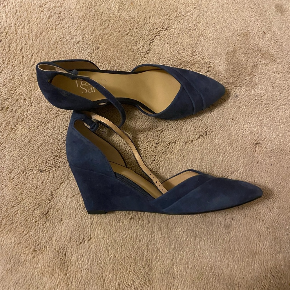 Franco sarto women’s size 6 wedged blue suede heels